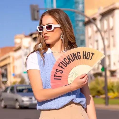 Abanico It´s fucking hot degradado