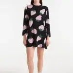 Vestido corto de punto fresas