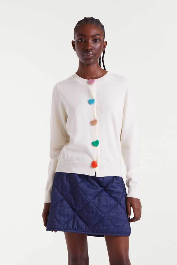 Rebeca botones corazones