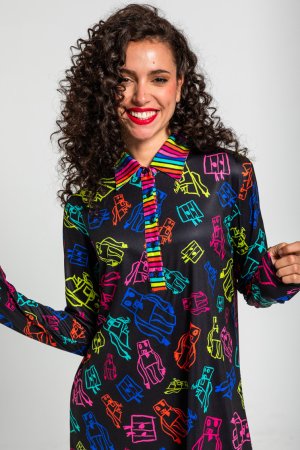 Vestido corto tipo polo con robots