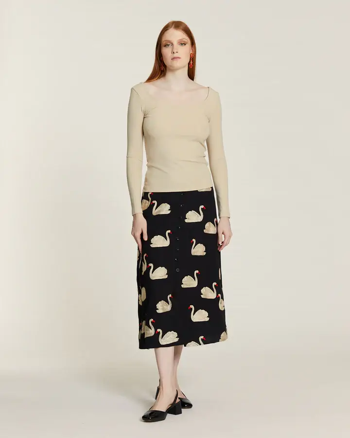 Falda midi cisnes bordados
