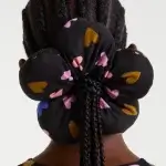 Scrunchie con forma de flor Corazones