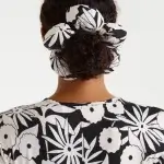 Scrunchie con forma de flor Tofu
