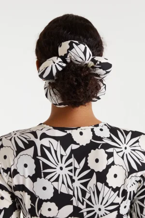 Scrunchie con forma de flor Tofu