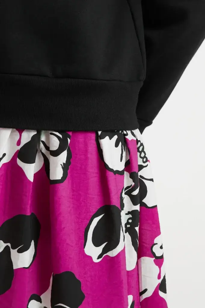 Vestido midi con sudadera
