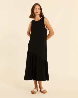 Vestido midi con volante asimétrico negro