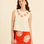 Camiseta bordado caracolas