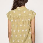 Camisa estampado geométrico