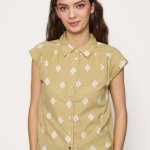 Camisa estampado geométrico