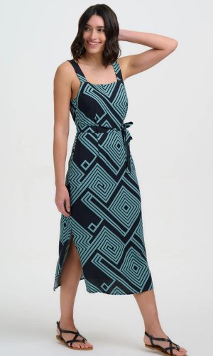 Vestido midi tirantes anchos escote cuadrado.