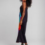 Vestido largo con loro de colores