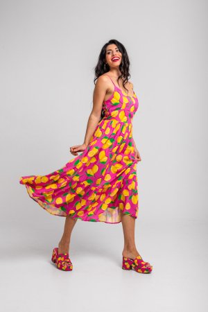 Vestido midi tirantes limones Vestido midi tirantes limones