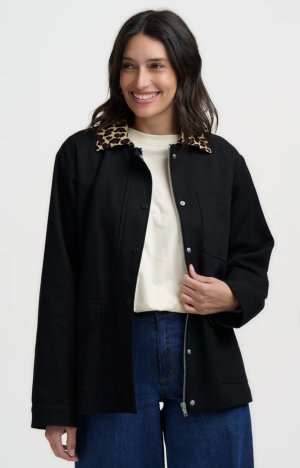 Chaqueta cuello leopardo